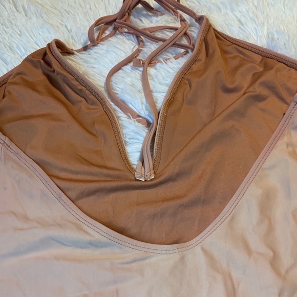 Swimsuit - Picture 3 of 6